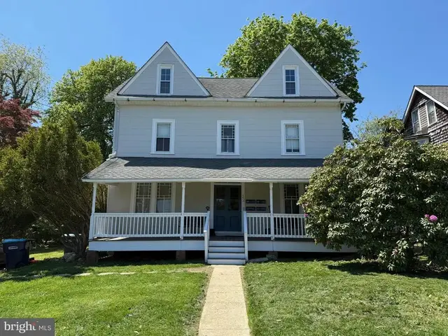 22 Lloyd Ave, Malvern