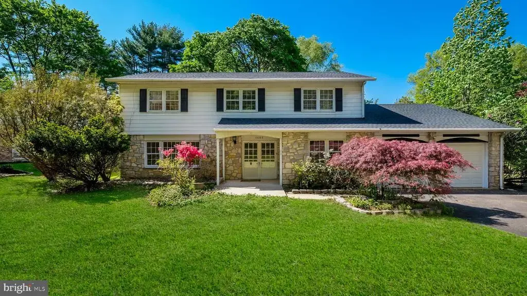 1086 Gravel Hill Rd, HUNTINGDON VALLEY