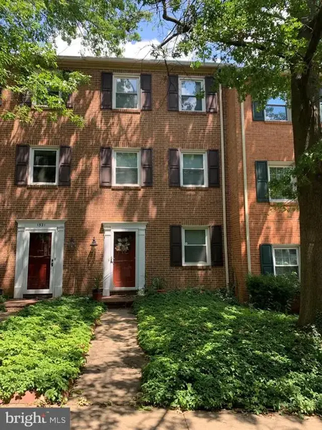 1319 W 10th St, Wilmington
