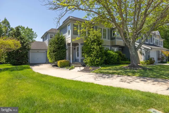2 Hemsted Ct, Dover
