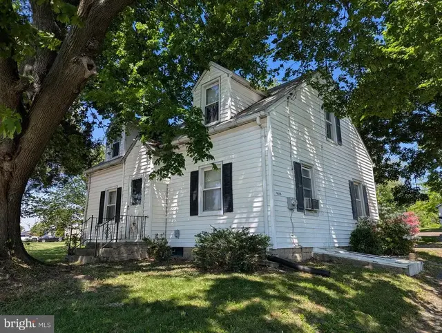 2215 Ady Rd, Forest Hill