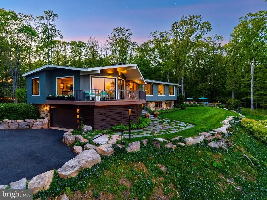 7031 Phillips Mill Rd, NEW HOPE