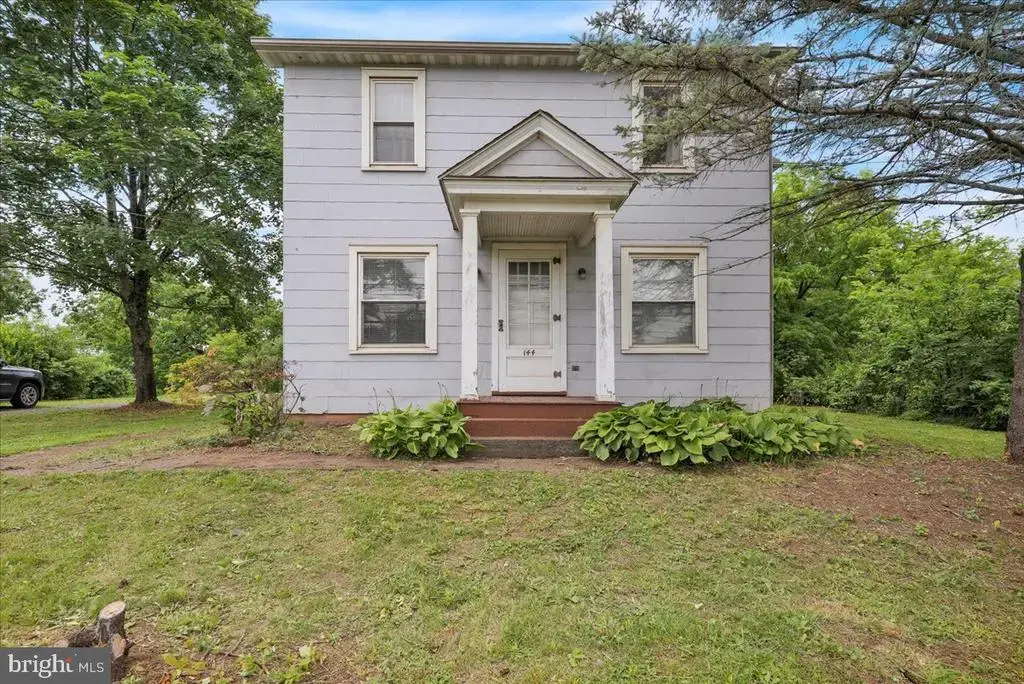 144 E Baumstown Rd, BIRDSBORO