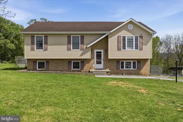 25996 Old Valley Pike, Toms Brook