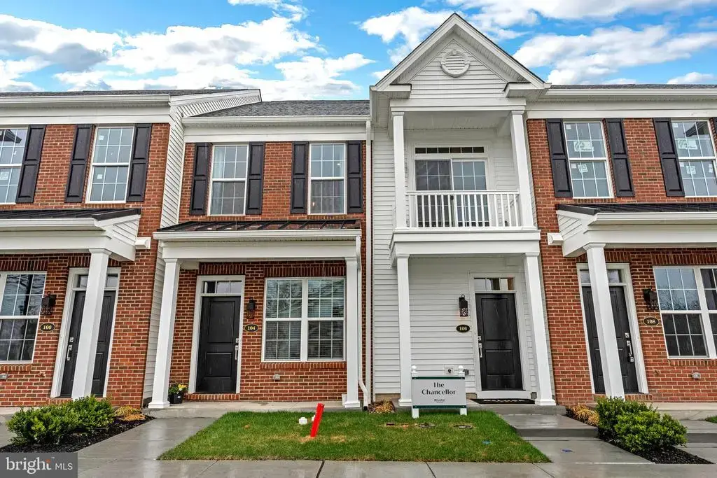 40 Ivy Ln #78, LEVITTOWN