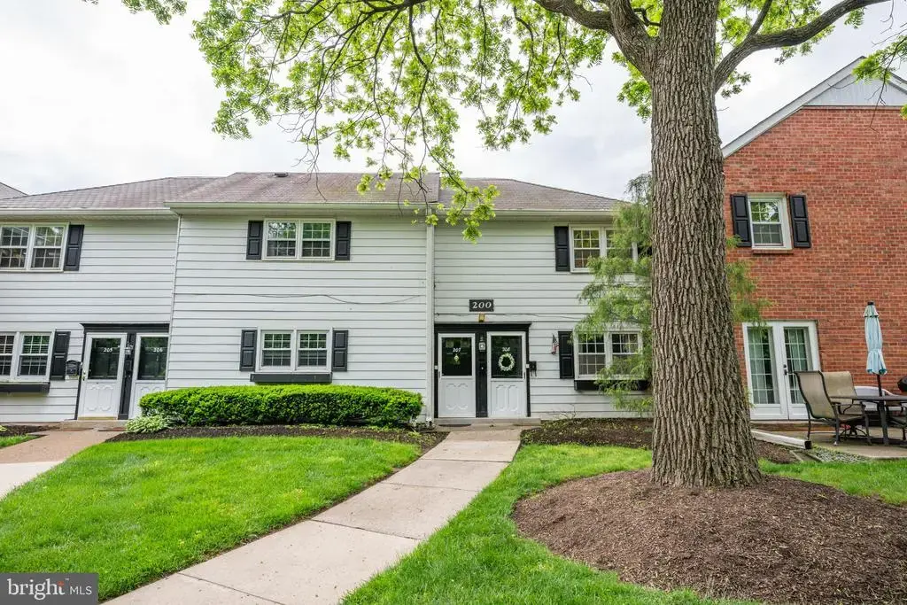 207 Yardley Commons, YARDLEY