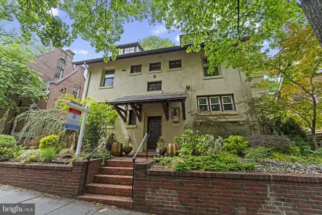 2812 Adams Mill Rd Nw, Washington