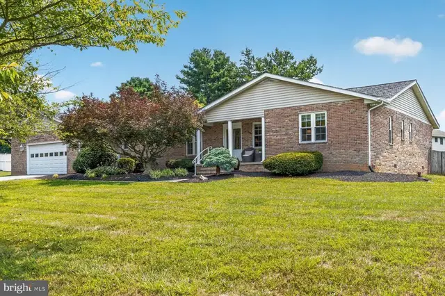 2217 Cherokee Dr, Westminster