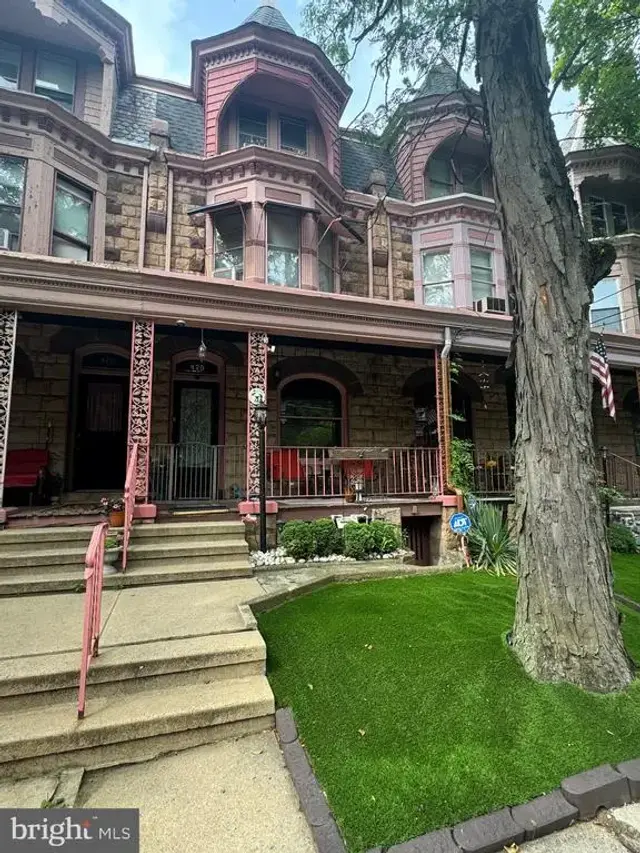 429 Greenwich St, Reading