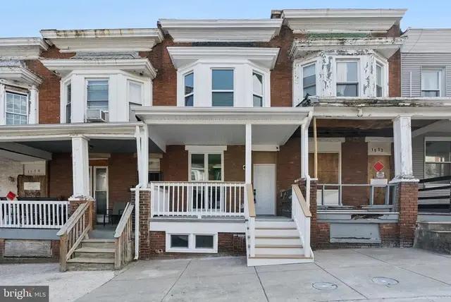 1555 Carswell St, Baltimore
