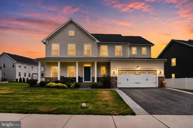 11037 Corner Stone Ln, Monrovia
