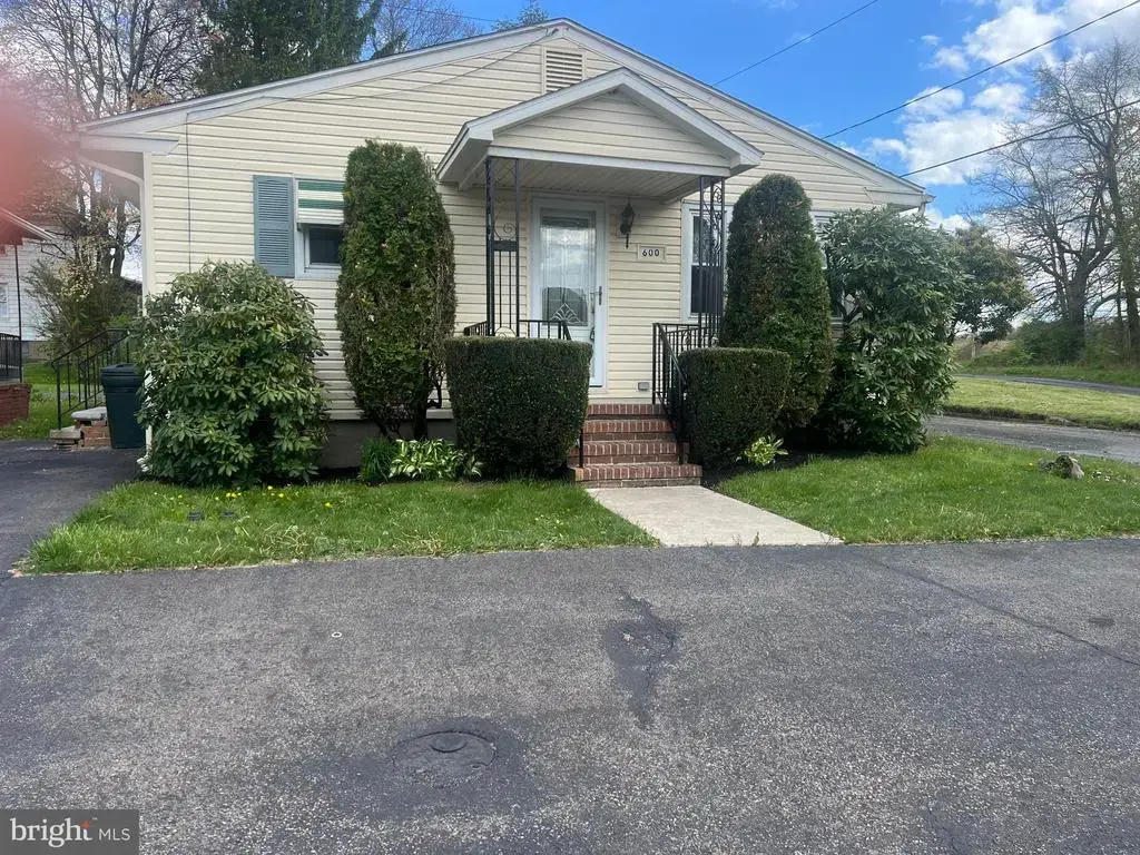 600 Altamont Blvd, FRACKVILLE