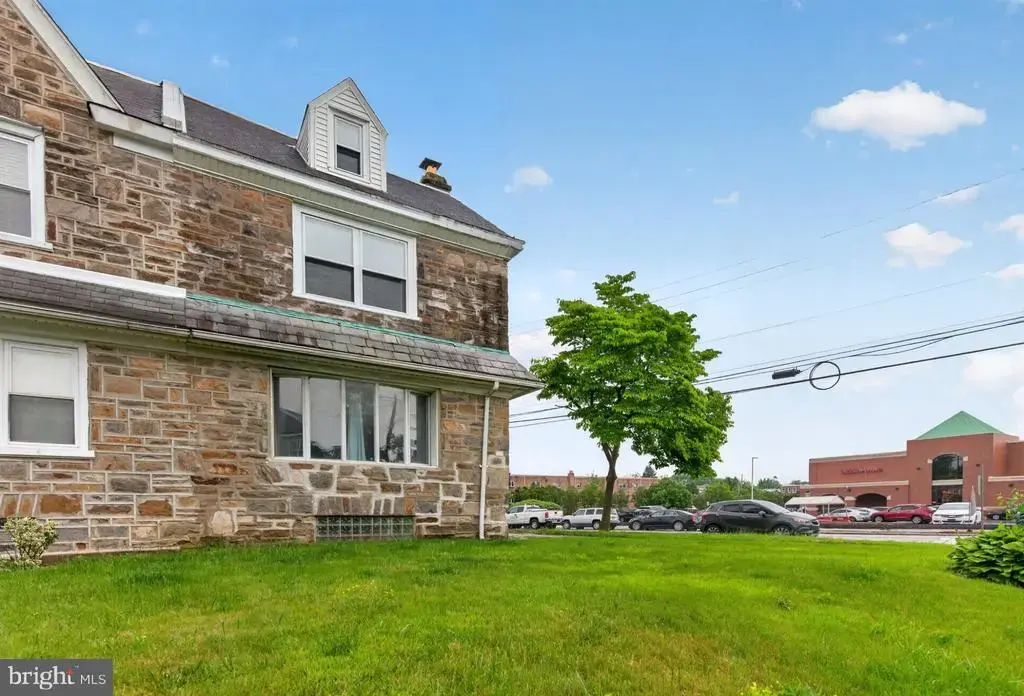800 Unruh Ave, PHILADELPHIA