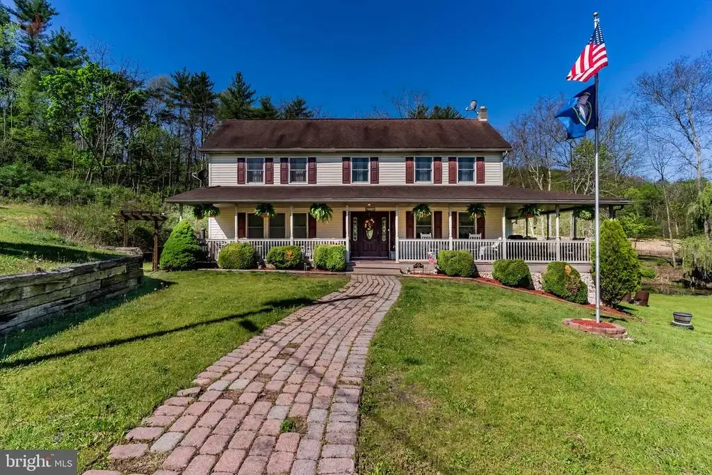 2582 Middle Rd, HONEY GROVE