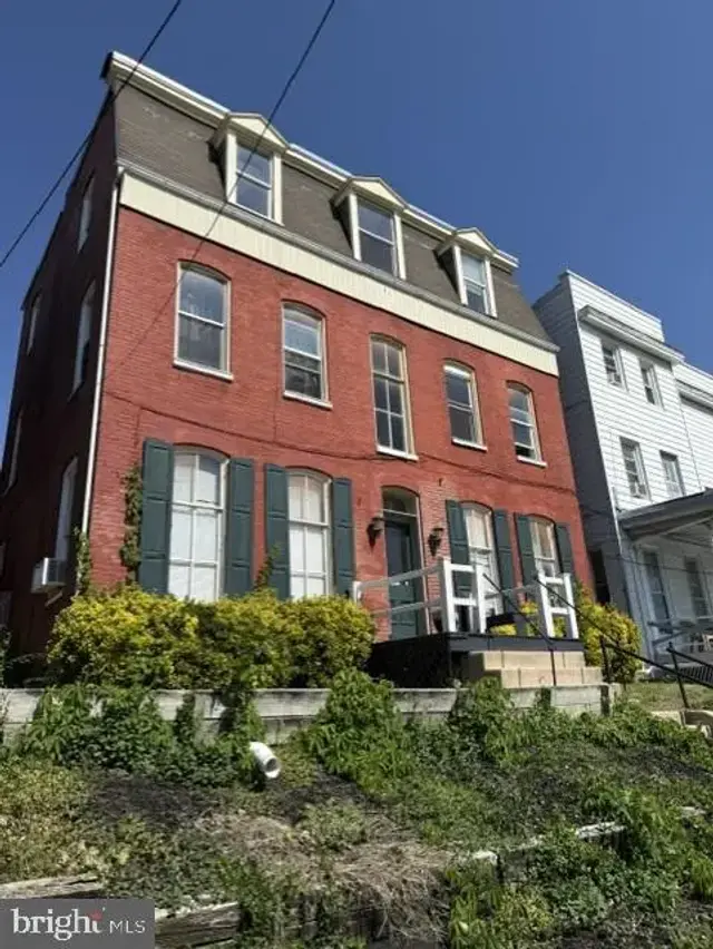 165 Summit Ave, Hagerstown