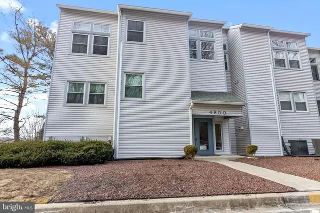 4807 Birch Cir #142, Wilmington