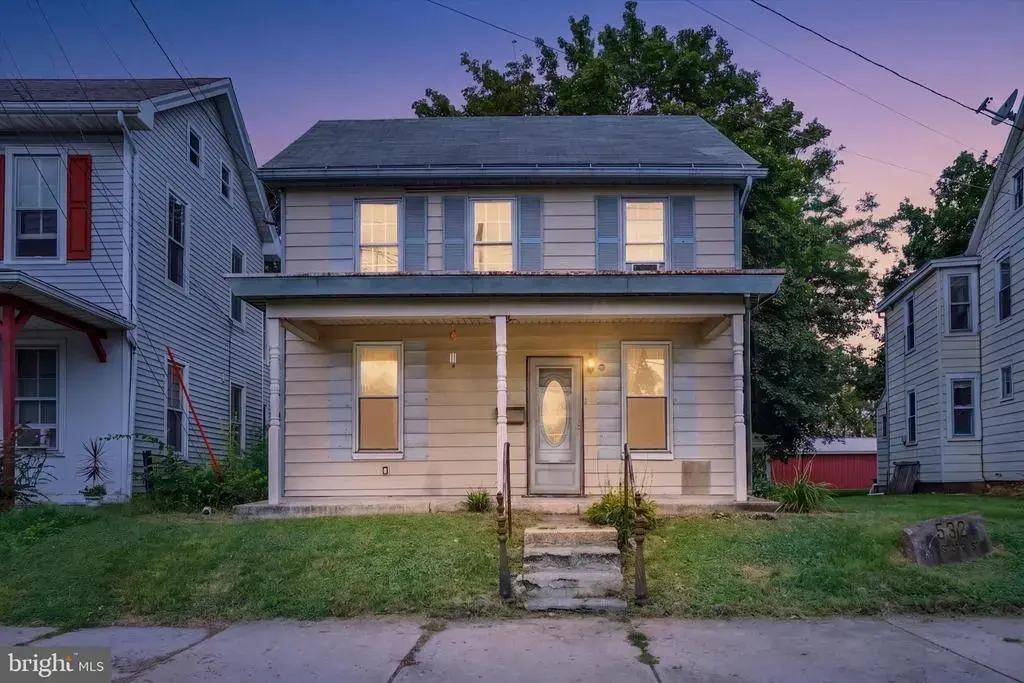 532 N State St, EPHRATA