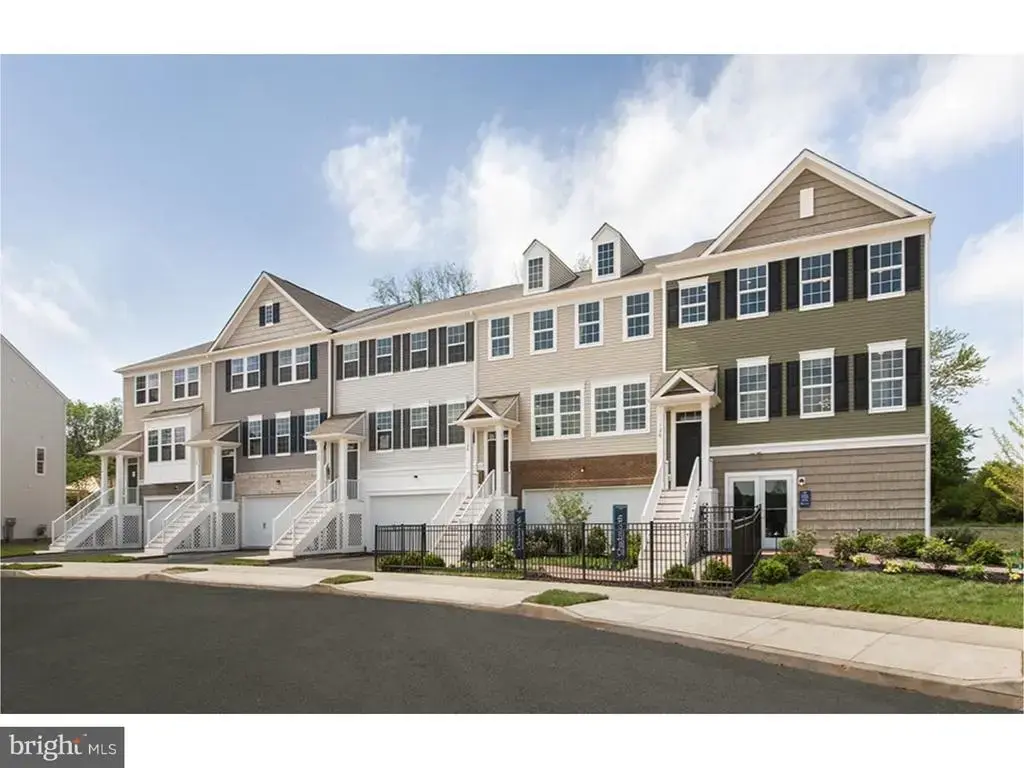 134 Admiral Ln, WARRINGTON