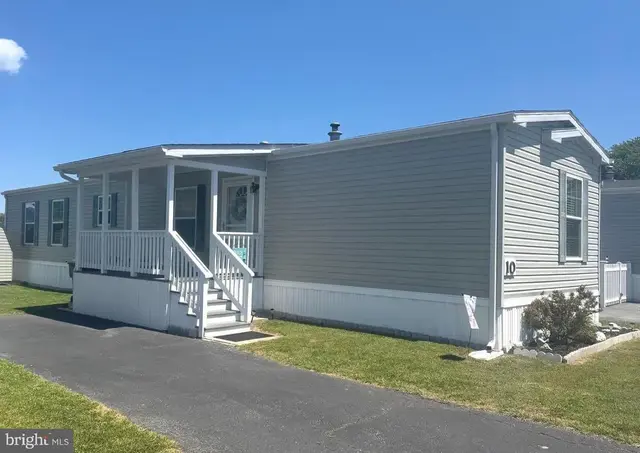10 Lantern Ln, Rehoboth Beach