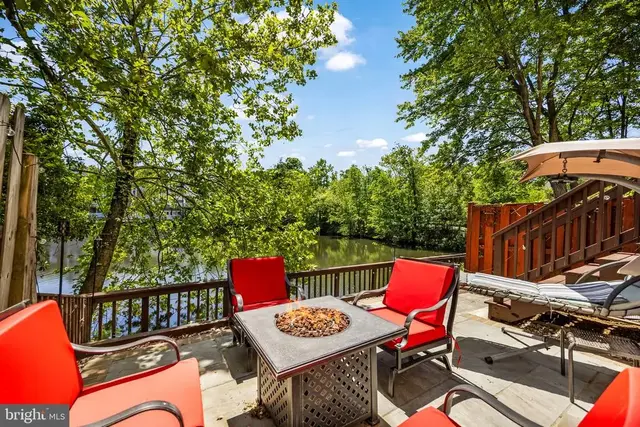 7595 Chrisland Cv, Falls Church