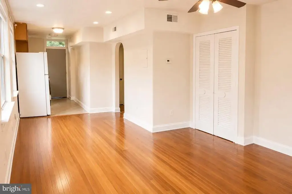 63 Galveston Pl Sw #3, WASHINGTON
