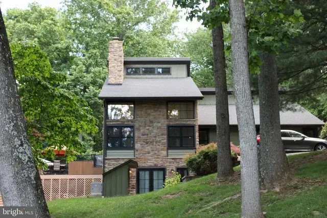 25 Oak Tree Hollow Rd #r, West Chester