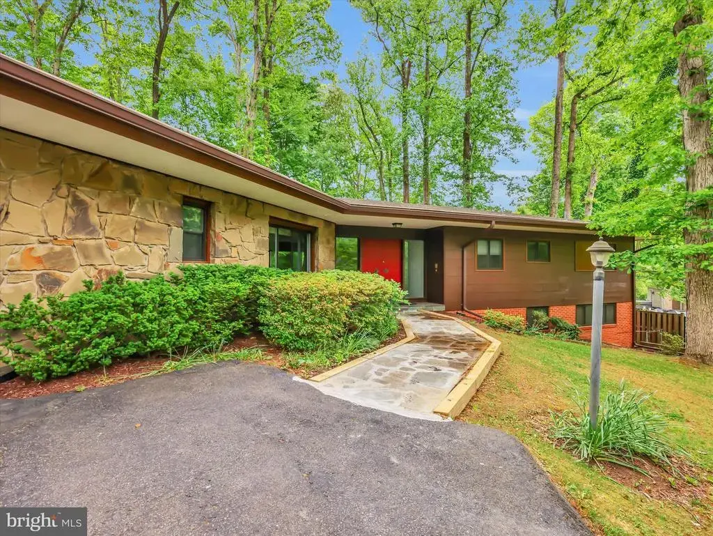 6509 Bradley Blvd, BETHESDA