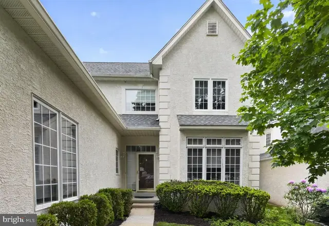 9 Ridgeview Rd, Newtown Square