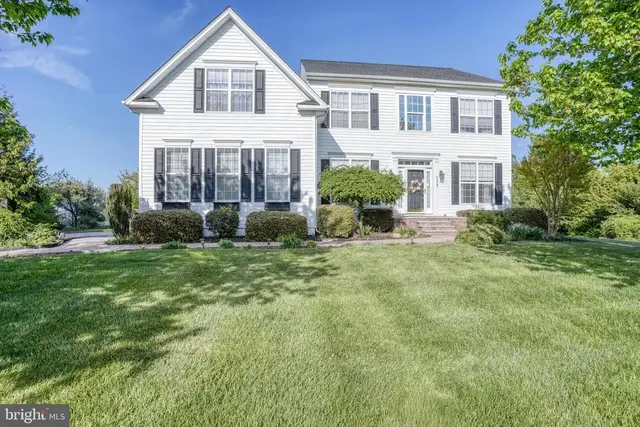 530 Maiden Ct, Middletown