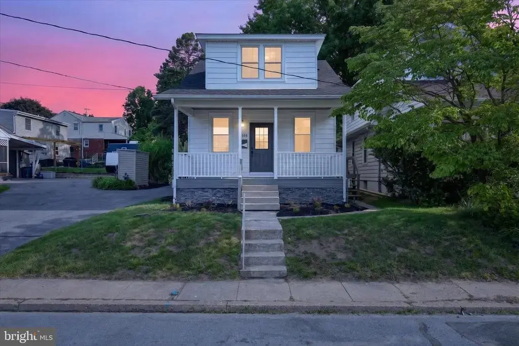 3408 Schoolhouse Ln, HARRISBURG