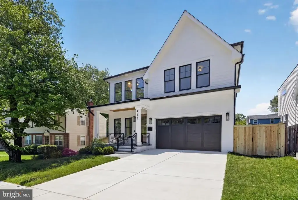9906 Edward Ave, BETHESDA