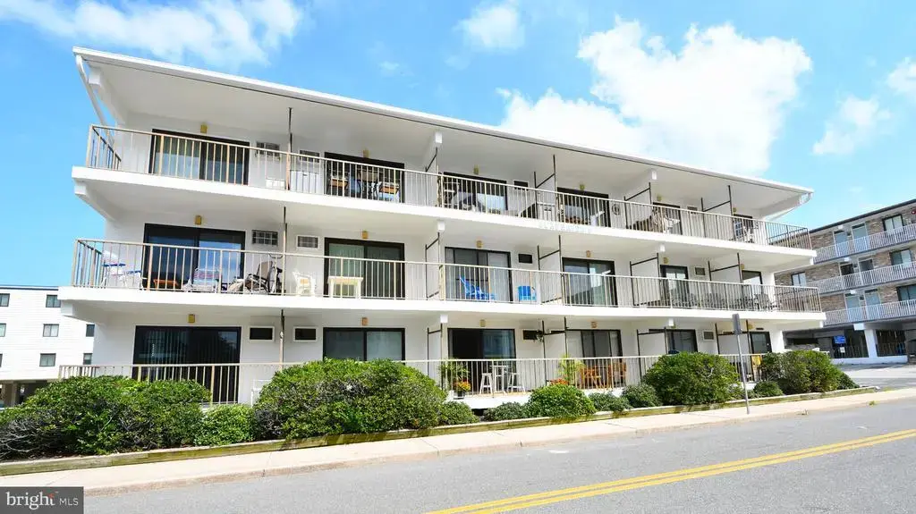 6 87th St #305, OCEAN CITY