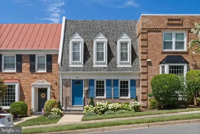 1122 Kensington Rd, Mclean