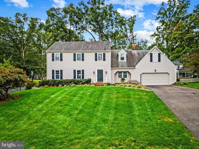 467 Yorkshire Dr, Severna Park