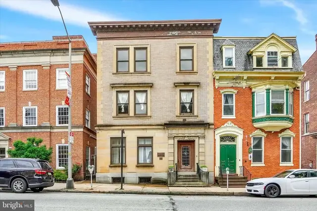 228 E Market St, York