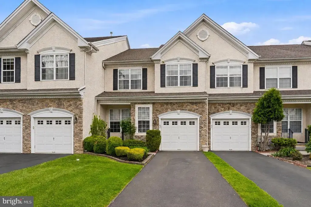 43 Brecknock Ct, NEWTOWN