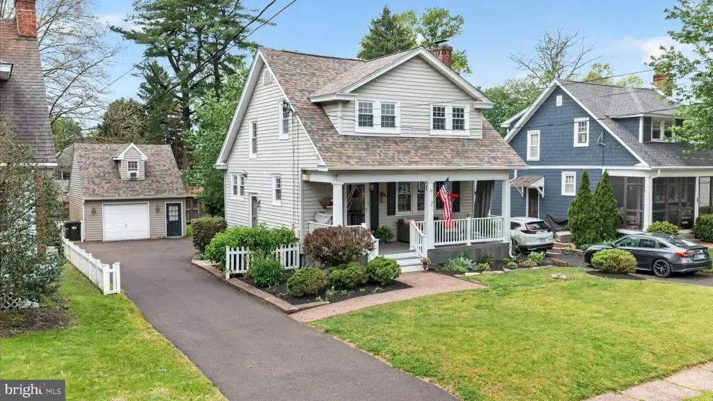 26 Mercer Ave, DOYLESTOWN