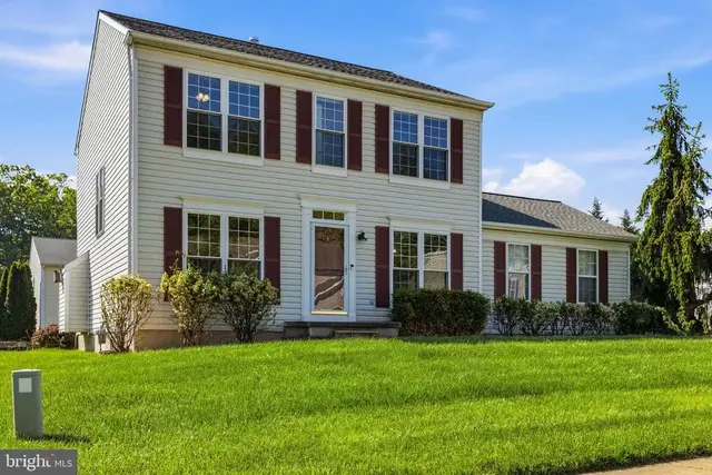 7 Buttonwood Ct, Newark