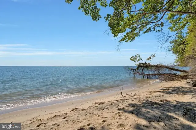 3713 & 3711 Bayview Dr, Chesapeake Beach