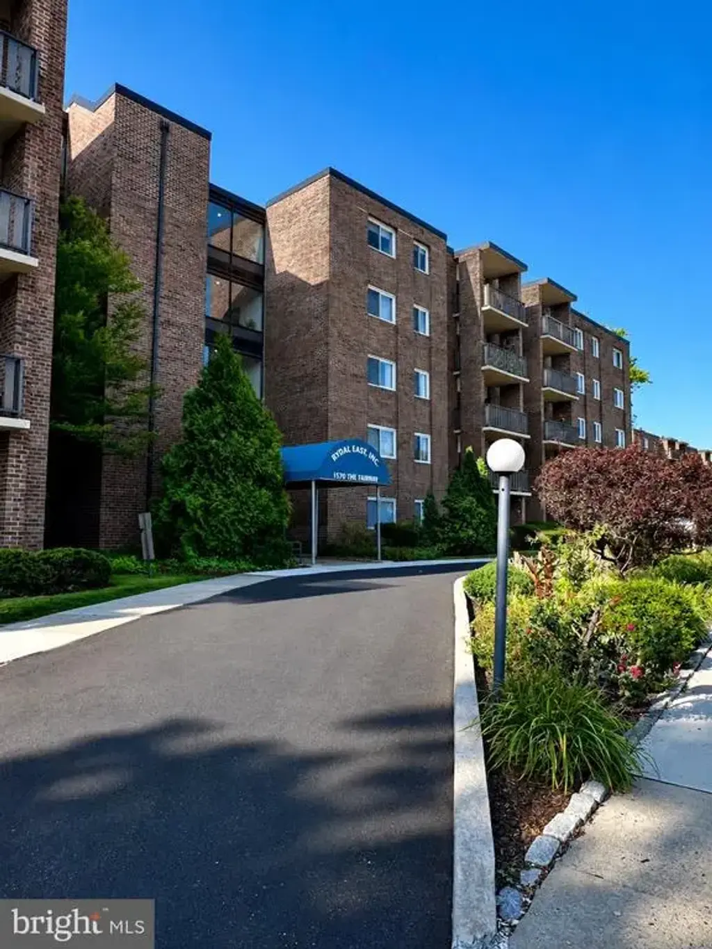 1570 The Fairway #507e, RYDAL