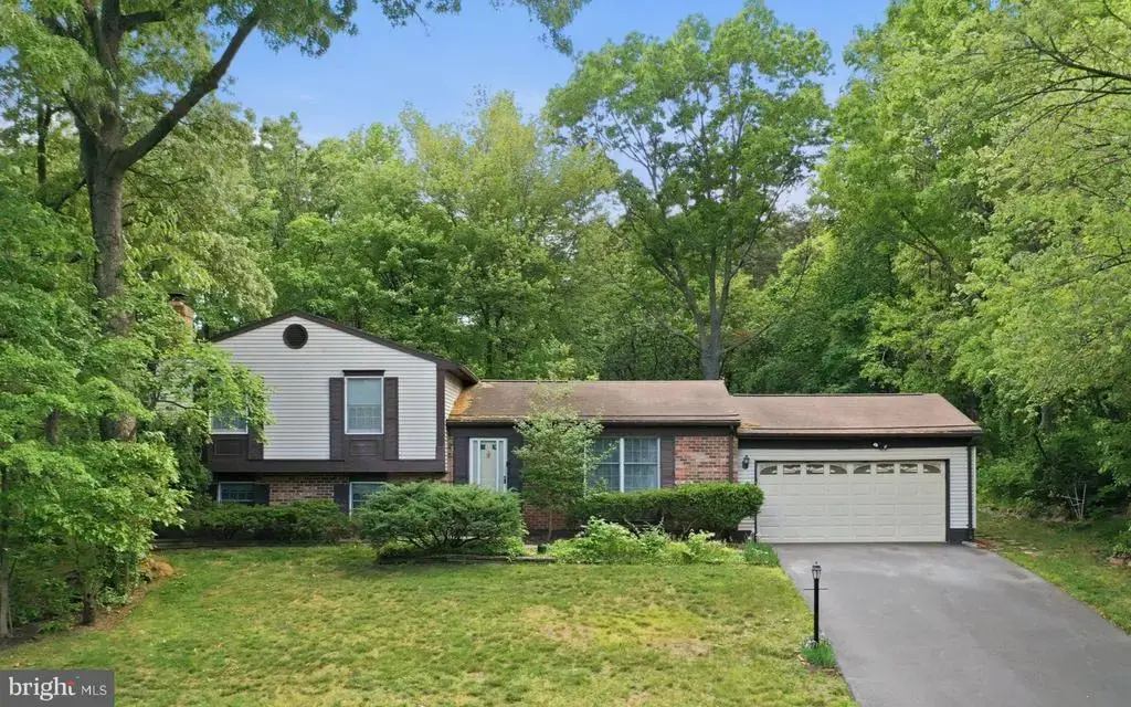 7792 Kawshek Path, HANOVER