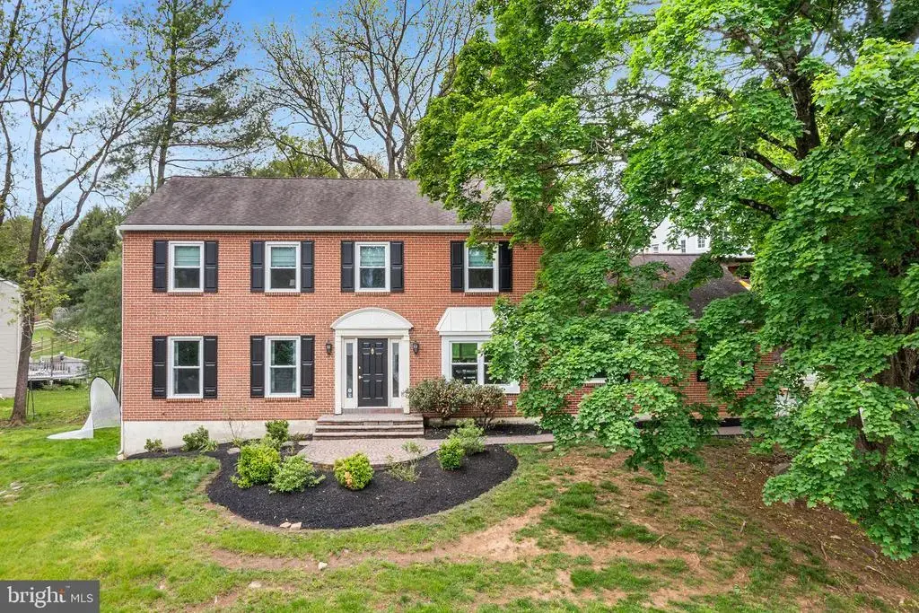 210 James Dr, WEST CHESTER
