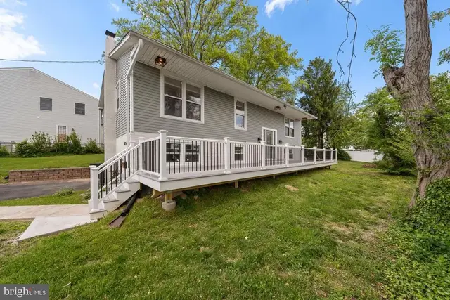 425 North Ln, Ridley Park