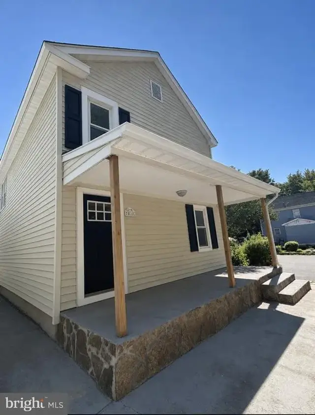 810 Knoxville Rd, Knoxville