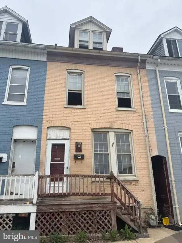 633 York St, York
