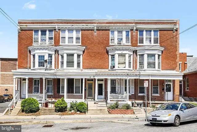 45 N Broad St, York