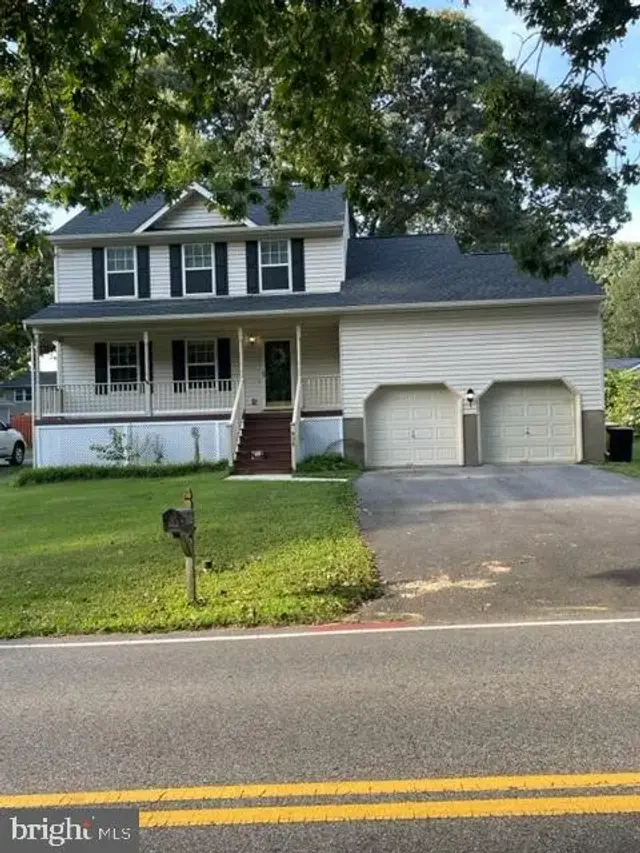 838 Chestnut Tree Dr, Annapolis