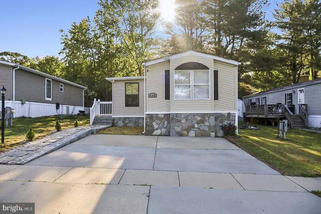 438 Sarah Anne Drive, LOTHIAN