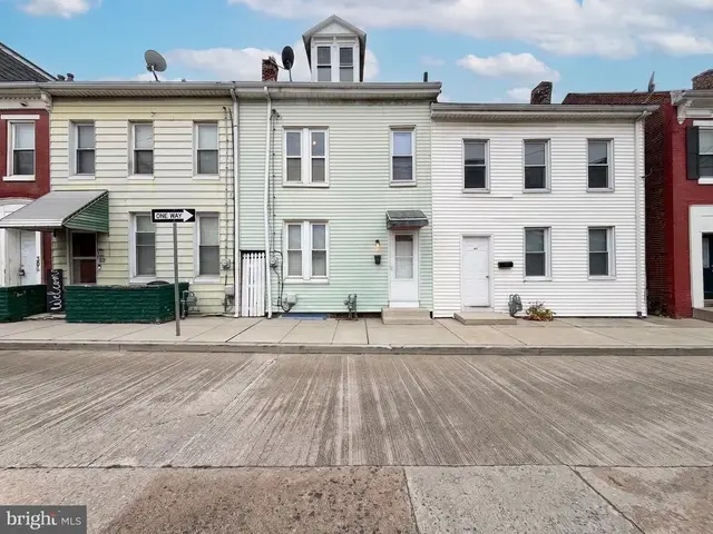 34 N Franklin St, York