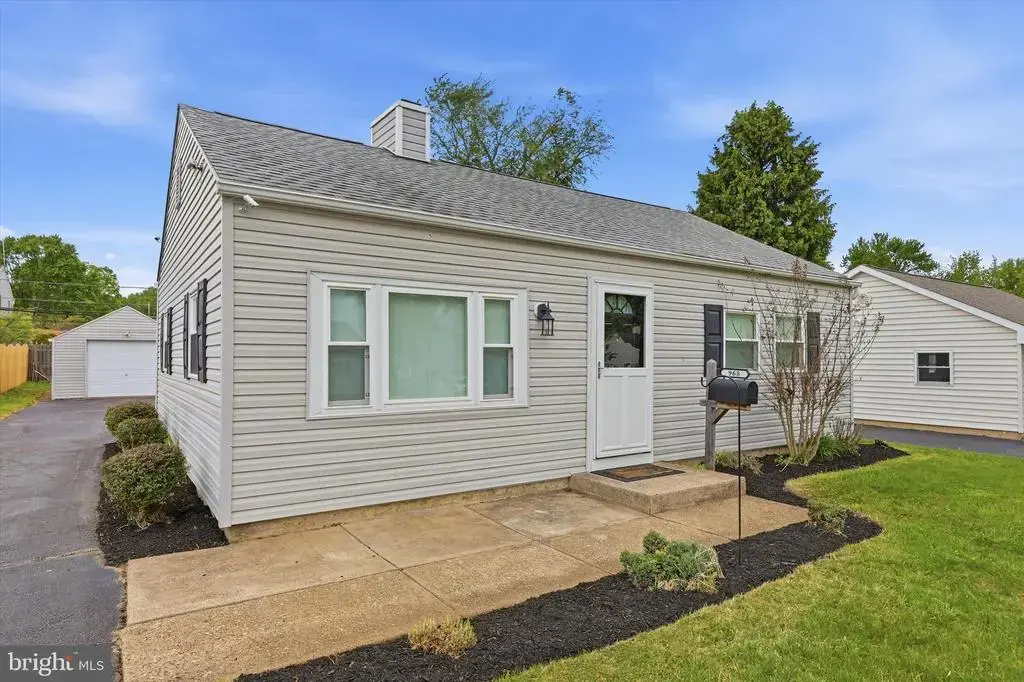 968 Willow St, SOUTHAMPTON